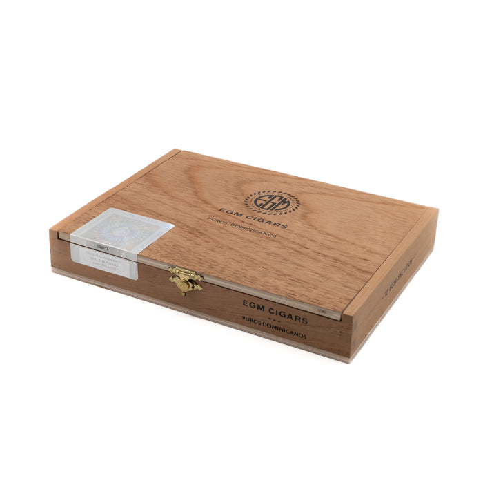 EGM Escudos Closed Wooden Box