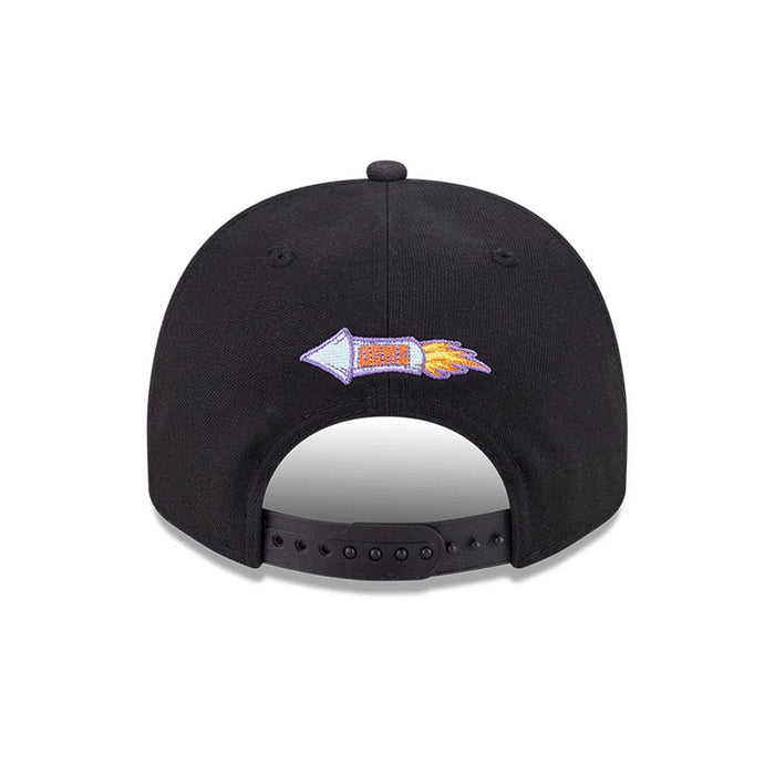 Pictured is this Looney Tunes Wile E Coyote 9FIFTY A-Frame Snapback Adjustable cap in black. 7