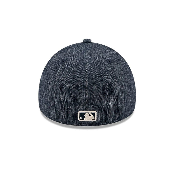 Pictured is this MLB Quickstrike Herringbone Denim New York Yankees 59FORTY A-Frame Fitted cap in navy. 7