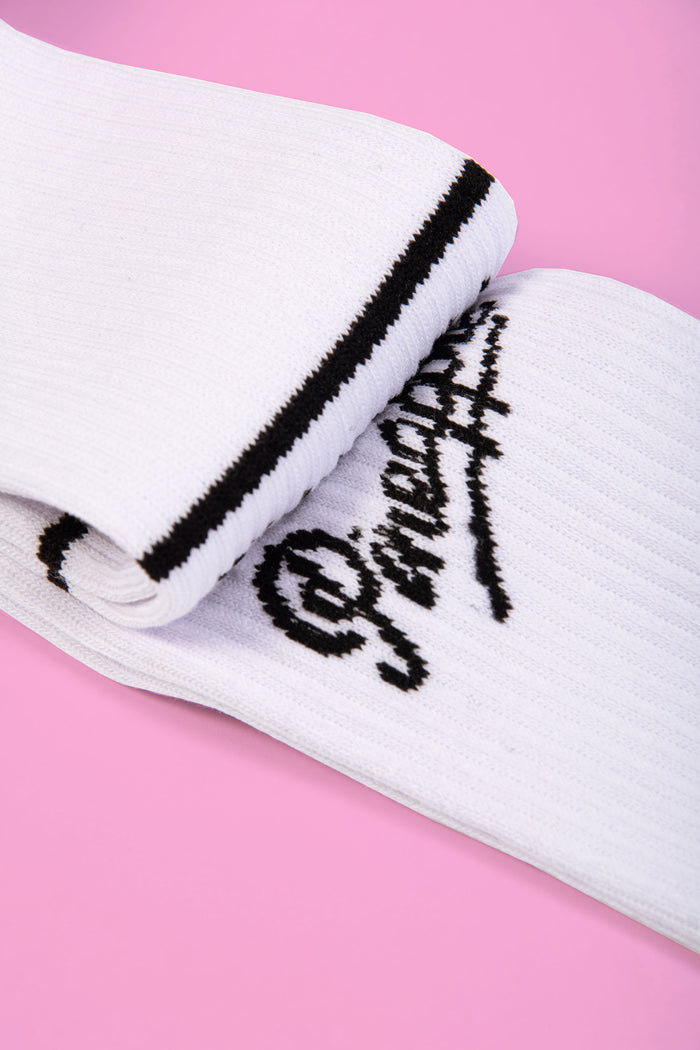 Cotton-rich woven white high rise socks by Pineapple