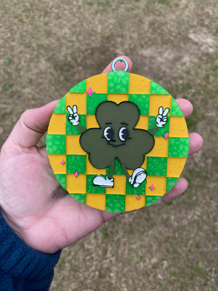 Checkered Shamrock Freshie