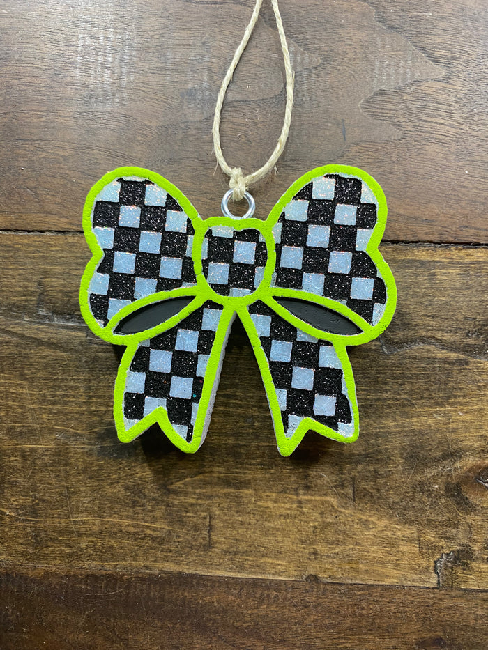 Checkered Bow Freshie