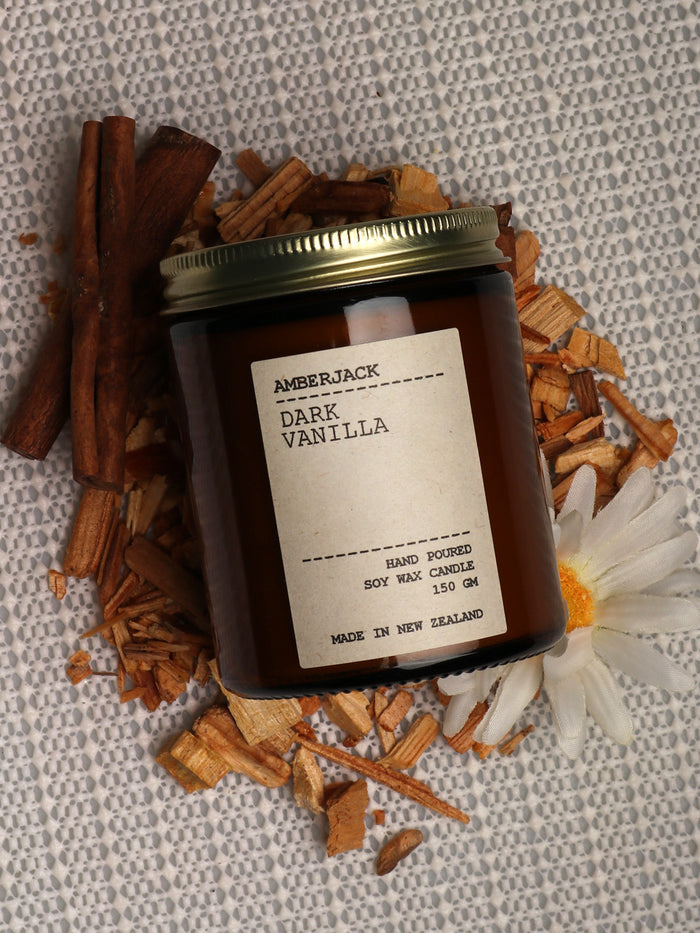 Amberjack Candle | Dark Vanilla-Image 1