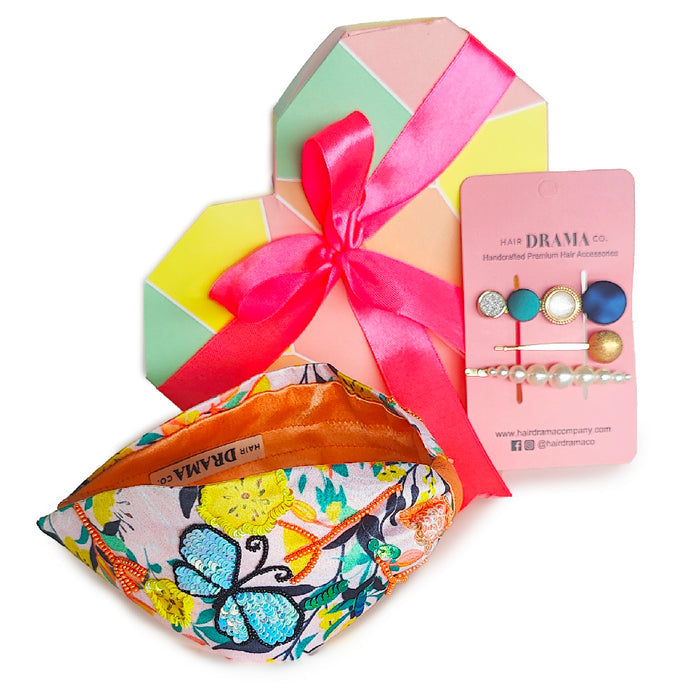 Bahamas Vacay Gift Box with 1 Knotted Hair Band & 3 Hair Pins