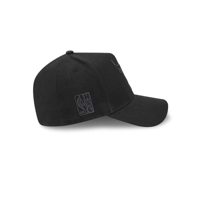 Pictured is this NBA Hardwood Classic Waxy Canvas Chicago Bulls 59FORTY A-Frame Fitted cap in black. 6