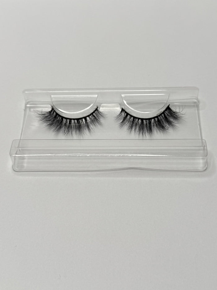 CARRIE LASHES
