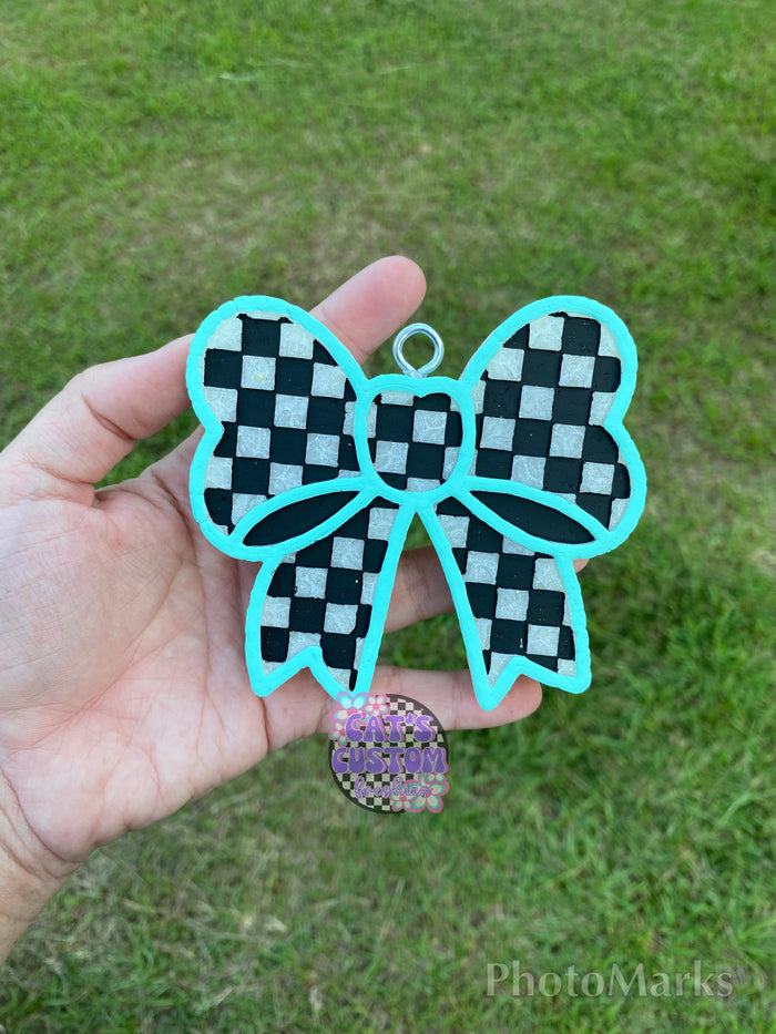 Checkered Bow Freshie