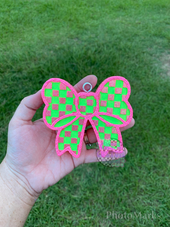 Checkered Bow Freshie