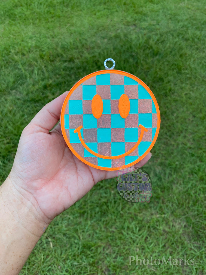 Checkered Smiley Freshie