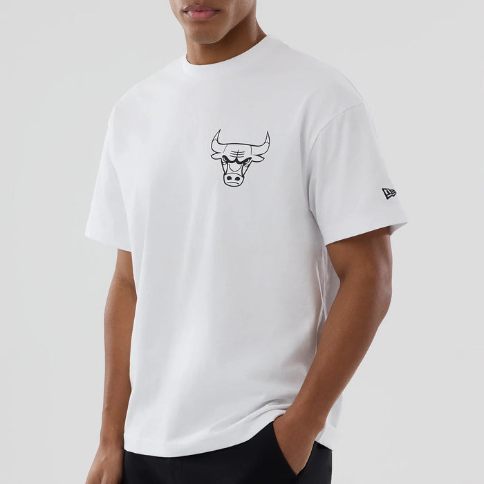 The model is wearing this NBA World Chicago Bulls T-Shirt in white. 7