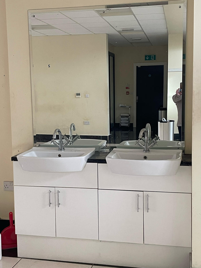 Double Beauty Vanity Sink Unit With Large Mirror