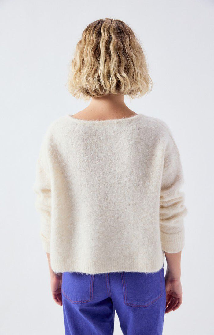 EAST V NECK JUMPER EAST18H in Mother of Pearl by American Vintage