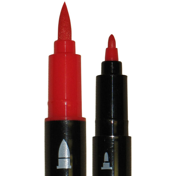 Close up of both sides of the pen: Brush Tip and Bullet Tip