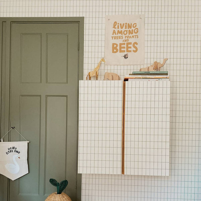 “Hello Little One” Hang Sign