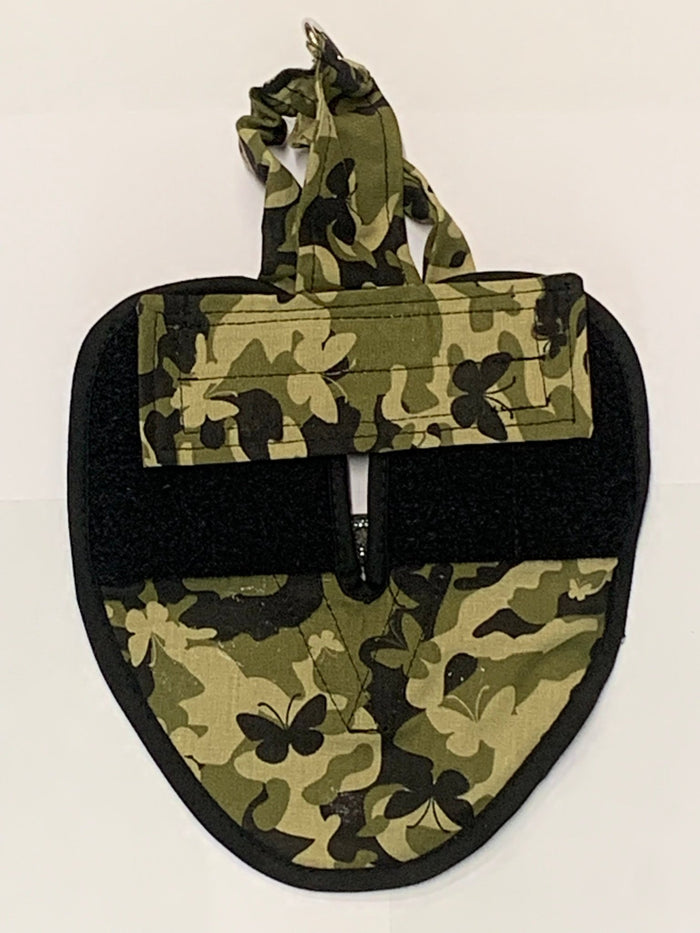 Butterfly Camo / L (most chickens & ducks)