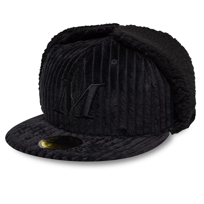 Pictured is this Mains X New Era Cord Dogear 59FIFTY Fitted cap in black. 1