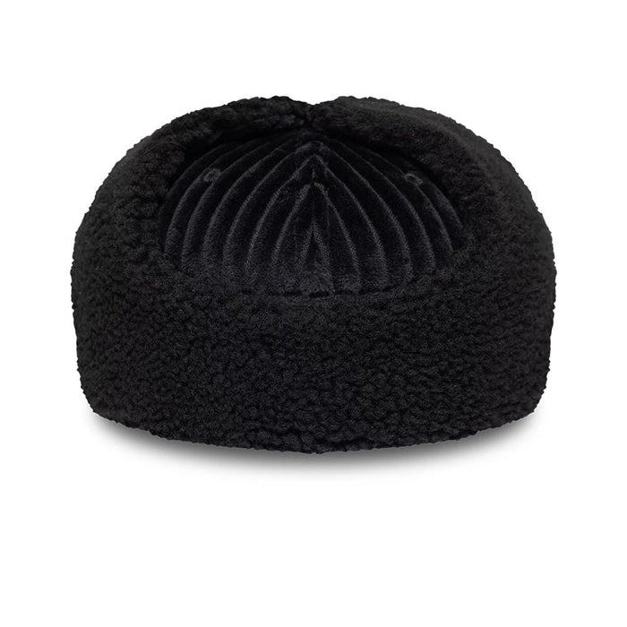 Pictured is this Mains X New Era Cord Dogear 59FIFTY Fitted cap in black. 6