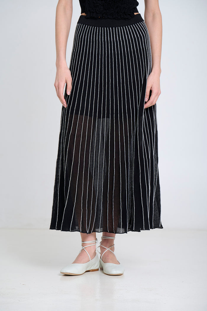 MIDI RADIAL SKIRT | Black - Darling & Domain