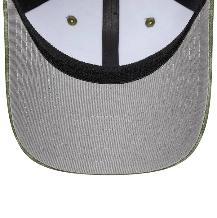 Pictured is this New Era Floral 39SEVENTY Stretch Fit cap in green. 2