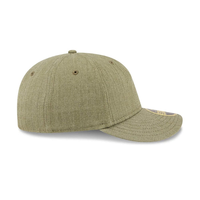 Pictured is this New Era Herringbone Retro Crown 59FIFTY Fitted cap in green. 6