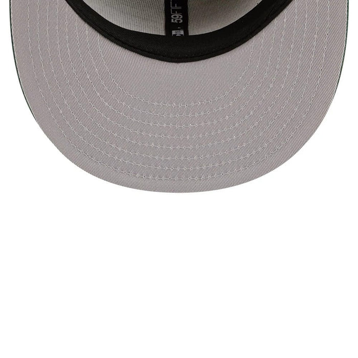 Pictured is this MLB Agave 2Tone New York Yankees 59FIFTY Fitted cap in light beige & green. 2