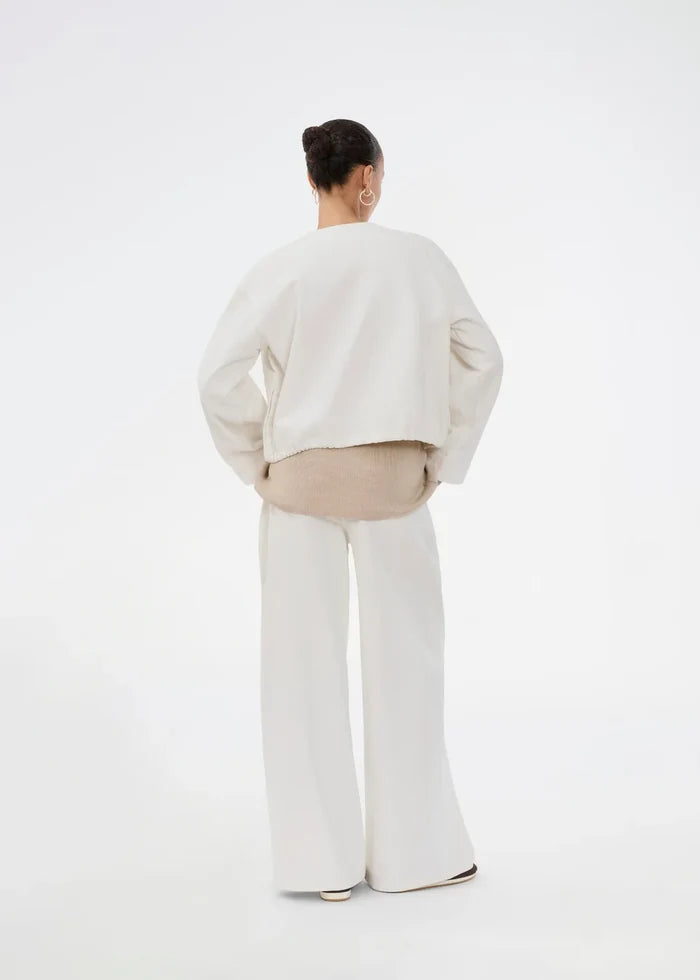 PRINCESS MD SHORT JACKET in Vanilla Cream by Modstrom