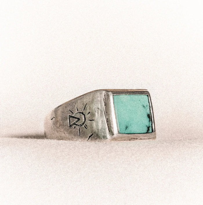 Salty Dagger-Tibetan Turquoise Dreamer Silver Ring - La Lovely Vintage