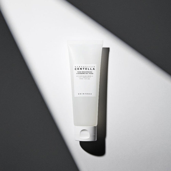 SKIN 1004 Centella Tone Brightening Cleansing Foam 125 ml