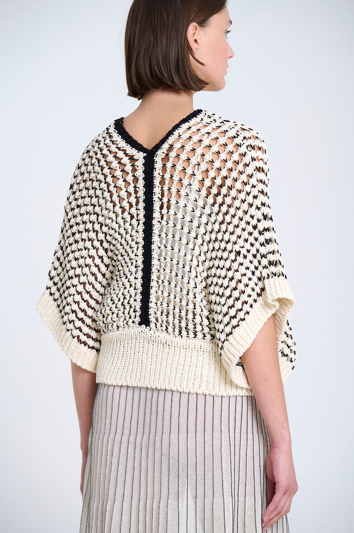 TEXTURED KNIT VEST | Unic - Darling & Domain