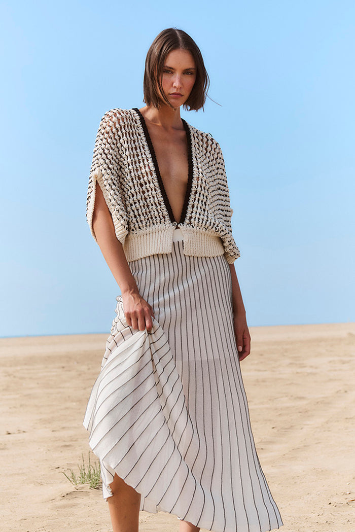 TEXTURED KNIT VEST | Unic - Darling & Domain