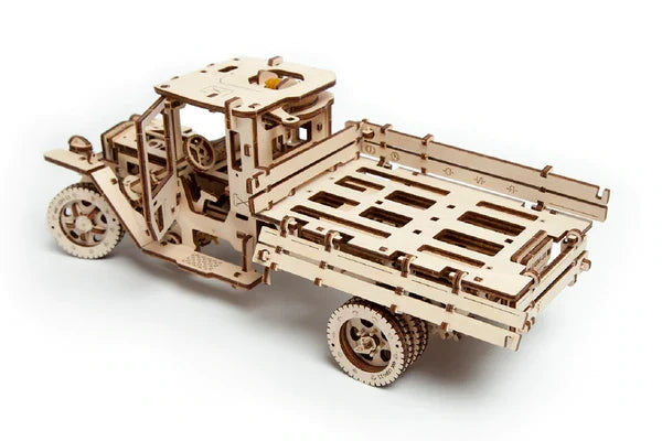 Truck UGM 11
