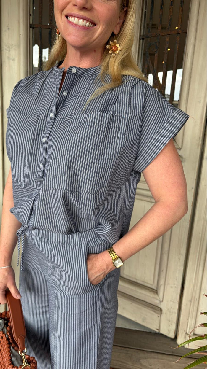 VALENTIN MD STRIPE TOP in Washed Black Stripe by Modstrom