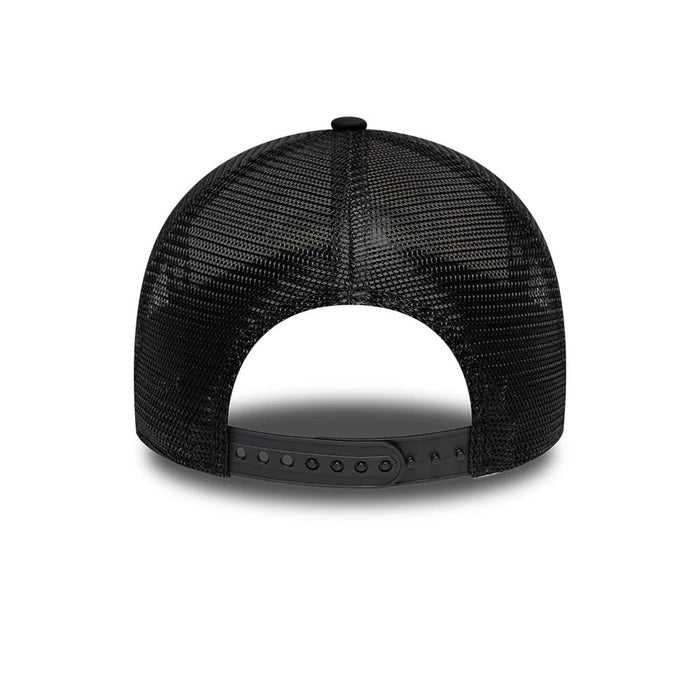 Pictured is this Traditional Atlassian Williams F1 Team 9FORTY A-Frame Trucker cap in black. 4