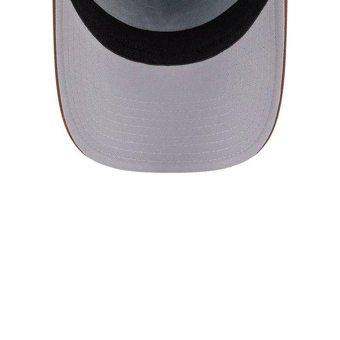 Pictured is this MLB Blueberry Tiramisu New York Yankees 39THIRTY A-Frame Stretch Fit cap in navy & brown. 2